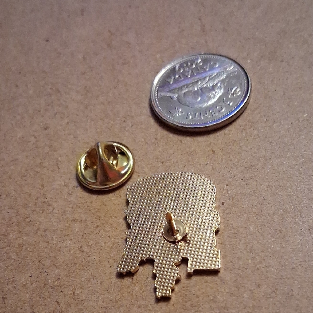 City of Langley Enamel Lapel Pin BC - Picture 6 of 6